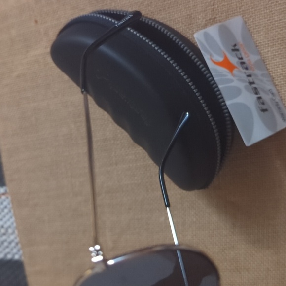 FASTRACK EYEGEAR AVIATORS - Picture 5 of 9